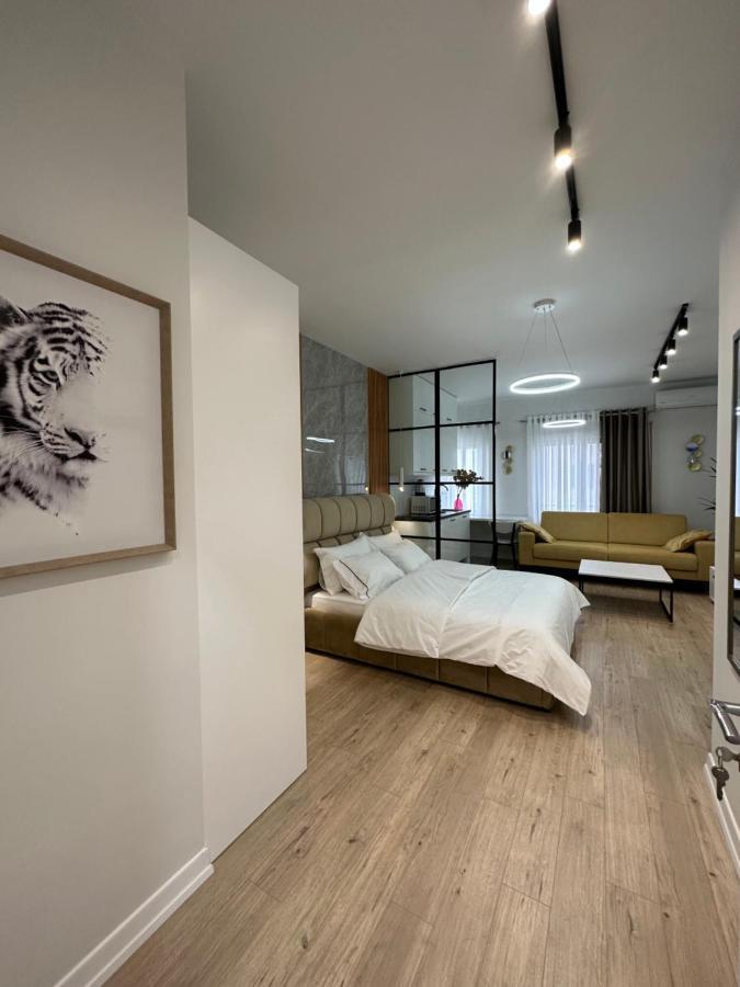 Intercontinental Apartments Tirana City Center Ngoại thất bức ảnh